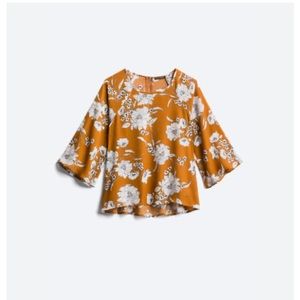 Larie Crew Neck Blouse